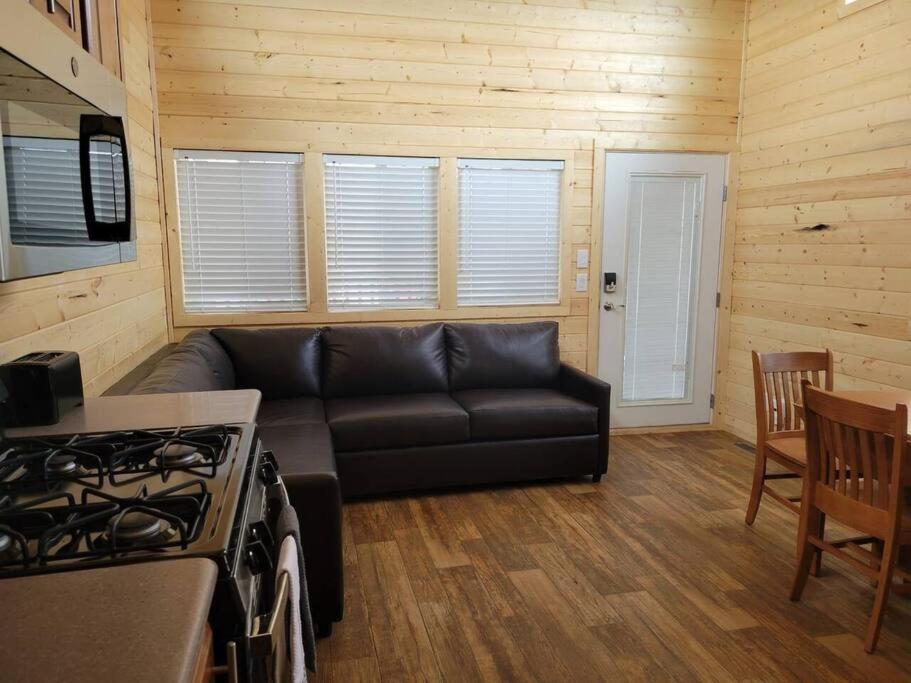 036 Tiny Nr Grand Canyon South Rim Sleeps 8 - Full Kitchen *