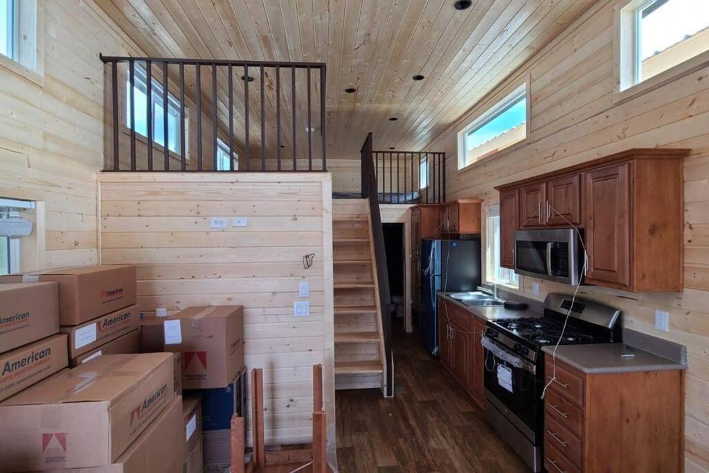 Chalet 036 Tiny Nr Grand Canyon South Rim Sleeps 8 - Full Kitchen Valle